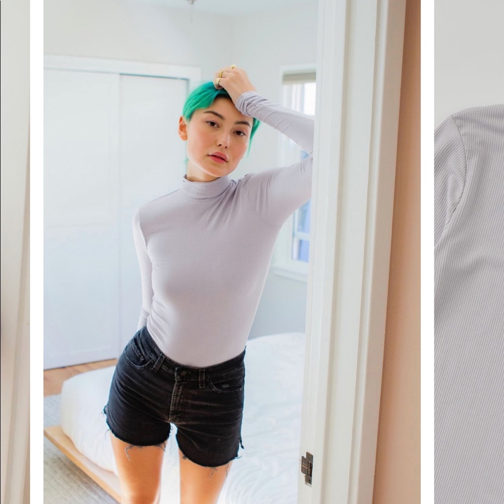 NWT UO Lilac Turtleneck